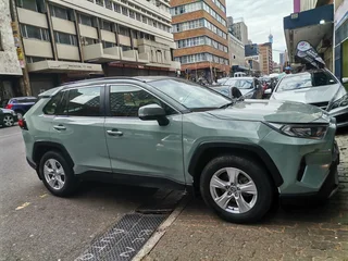2020 Toyota RAV4 2.0 GX 5-Door 4x4, Green with 106000km available now!