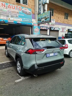 2020 Toyota RAV4 2.0 GX 5-Door 4x4, Green with 106000km available now!