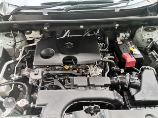 2020 Toyota RAV4 2.0 GX 5-Door 4x4, Green with 106000km available now!