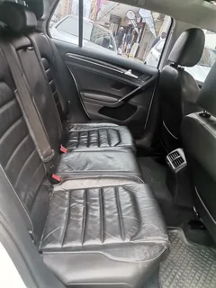 2017 Volkswagen Golf 7 2.0 TDI BMT Highline DSG, White with 89000km available now!