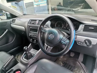 2013 Volkswagen Jetta 1.4 TSI Trendline, Silver with 74000km available now!