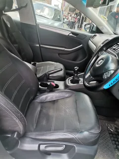 2013 Volkswagen Jetta 1.4 TSI Trendline, Silver with 74000km available now!