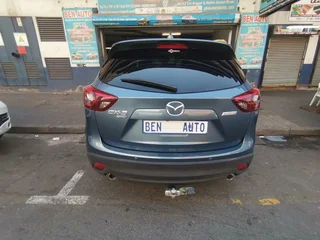 2017 Mazda CX-5 2.0 Dynamic 4x2 AT, Blue with 107000km available now!