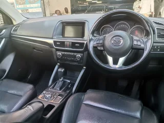 2017 Mazda CX-5 2.0 Dynamic 4x2 AT, Blue with 107000km available now!