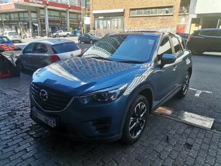 2017 Mazda CX-5 2.0 Dynamic 4x2 AT, Blue with 107000km available now!