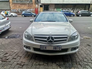 2011 Mercedes-Benz C 200 BlueEFFICIENCY Classic, White with 102000km available now!