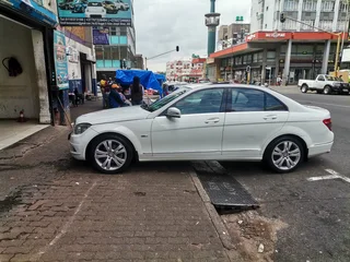 2011 Mercedes-Benz C 200 BlueEFFICIENCY Classic, White with 102000km available now!