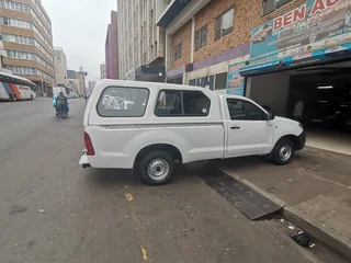 2007 Toyota Hilux 2.5 D-4D, White with 110000km available now!