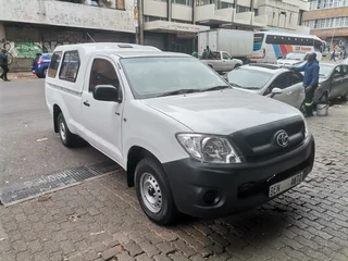 2007 Toyota Hilux 2.5 D-4D, White with 110000km available now!