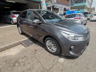 2020 Kia Rio 1.4 EX 5-Door AT, Grey with 60000km available now!
