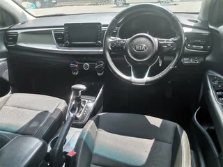 2020 Kia Rio 1.4 EX 5-Door AT, Grey with 60000km available now!