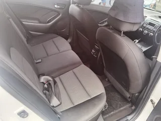 2013 Kia Cerato 1.6 5-Door, White with 87000km available now!