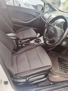 2013 Kia Cerato 1.6 5-Door, White with 87000km available now!