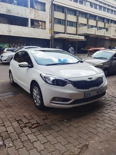 2013 Kia Cerato 1.6 5-Door, White with 87000km available now!