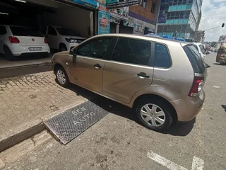 2015 Volkswagen Polo Vivo Hatch 1.4 Trendline, Gold with 89000km available now!