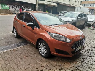 2014 Ford Fiesta 1.4i 5-Door, Brown with 86000km available now!