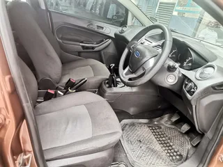 2014 Ford Fiesta 1.4i 5-Door, Brown with 86000km available now!