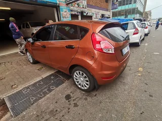 2014 Ford Fiesta 1.4i 5-Door, Brown with 86000km available now!