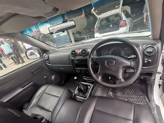 2013 Isuzu KB 250, White with 105000km available now!