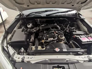 2017 Toyota Hilux 2.0 VVT-i, White with 110000km available now!