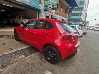 2013 Mazda Mazda2 1.5 Dynamic, Burgundy with 99000km available now!