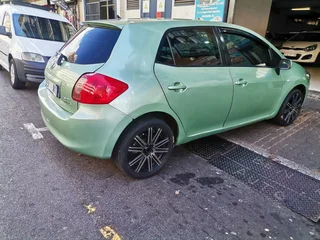 2008 Toyota Auris 1.6 RT, Green with 97000km available now!