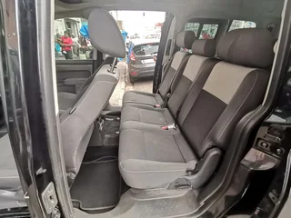 2014 Volkswagen Caddy Crew Bus Maxi 2.0 TDI, Black with 109000km available now!