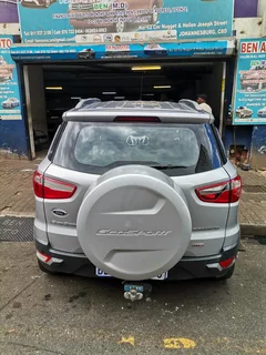 2017 Ford EcoSport 1.5 TDCi Titanium, Silver with 84000km available now!