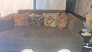 Couch Sofa R3000 for BOTH Wynberg. 0660550711