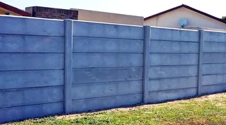 Security fencing  ( Mr Fence )