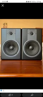 Pair of 8" M-Audio BX8 monitor studio speaker