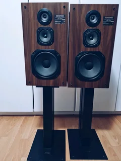KENWOOD (LSK-333) Large Bookshelf Vintage Speakers. AVAILABLE for only R2199.