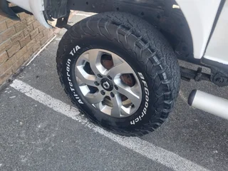 2009 Nissan Hardbody Double Cab