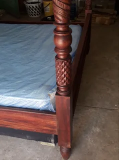 BLACK FRIDAY Bali 4Poster Bed King size.
