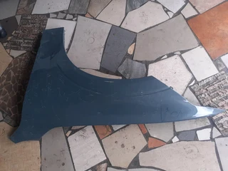 VOLVO XC60 LEFT SIDE FENDER AVAILABLE