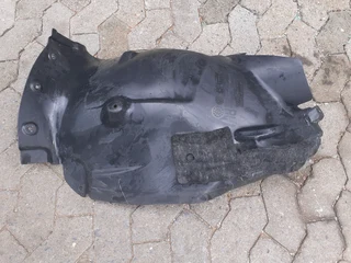 MERCEDES BENZ CLA W118 FRONT RIGHT SIDE FENDERLINER AVAILABLE A1186908400