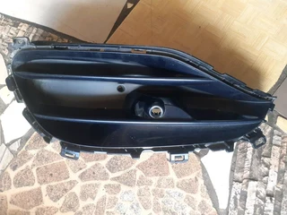 Mercedes-benz A-class W176 A45 Face-lift Amg Front Bumper Left Side Grill Foglight Cover Available