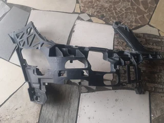 Mercedes Benz C-class W204 Face-lift Sport Front Right Side Bumper Bracket Available