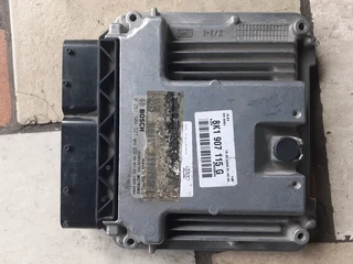 AUDI A4 1.8 8K1907115 G COMPUTER BOX/ECU ENGINE CONTROL UNIT AVAILABLE 0251S04327 0261201703