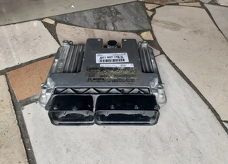 AUDI A4 1.8 8K1907115 G COMPUTER BOX/ECU ENGINE CONTROL UNIT AVAILABLE 0251S04327 0261201703
