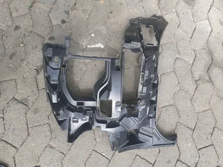 BMW X5 G05 M-SPORT RIGHT SIDE INNER FRONT BUMPER BRACKET AVAILABLE