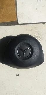 MERCEDES BENZ C-CLASS W205 SPORT &amp; STANDARD STEERING WHEELS AND STEERING AIRBAGS AVAILABLE