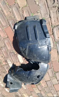 MERCEDES BENZ E-CLASS W213 COMPLETE FRONT FENDERLINERS AVAILABLE