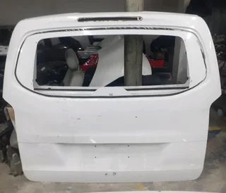 MERCEDES BENZ V-CLASS W447 VITO V200 REAR TAILGATES/REAR DOORS AVAILABLE