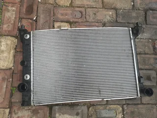 MERCEDES BENZ C-CLASS W204 PRE-FACELIFT COOLING RADIATOR AVAILABLE