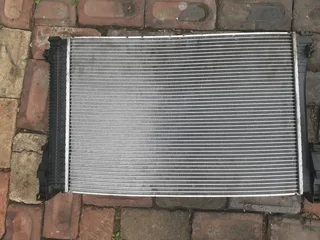 MERCEDES BENZ C-CLASS W204 PRE-FACELIFT COOLING RADIATOR AVAILABLE
