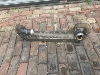 MERCEDES BENZ C-CLASS W204 PRE-FACELIFT INTERCOOLER AVAILABLE