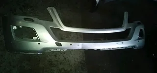 MERCEDES BENZ ML W164 FACE-LIFT FRONT BUMPER AVAILABLE
