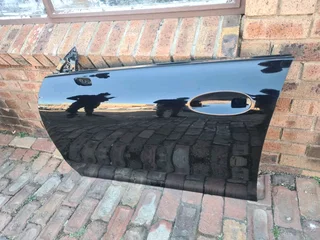 MERCEDES BENZ CLA W118 FRONT LEFT SIDE DOOR AVAILABLE