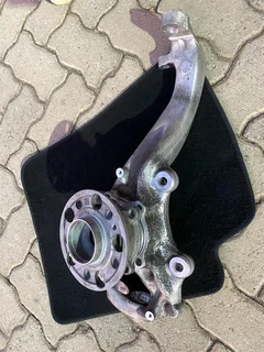 Mercedes Benz C-class W206 Front Wheel Hubs And Wheel Bearings A2060100 A2233340200 Available